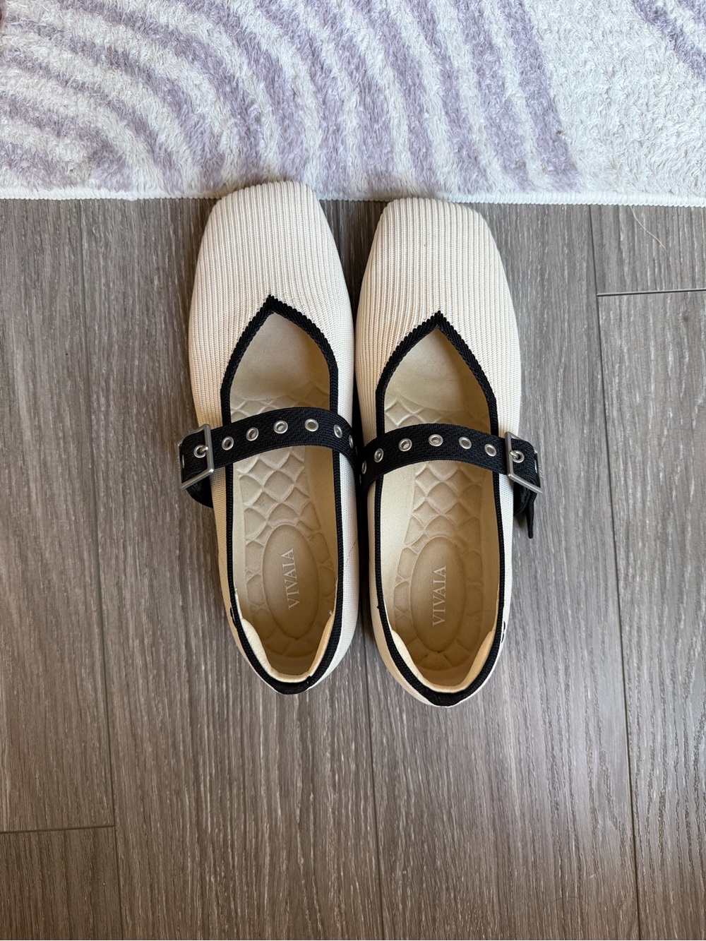 Vivaia Square-Toe Margot Mary Jane 3.0
(Myriel)